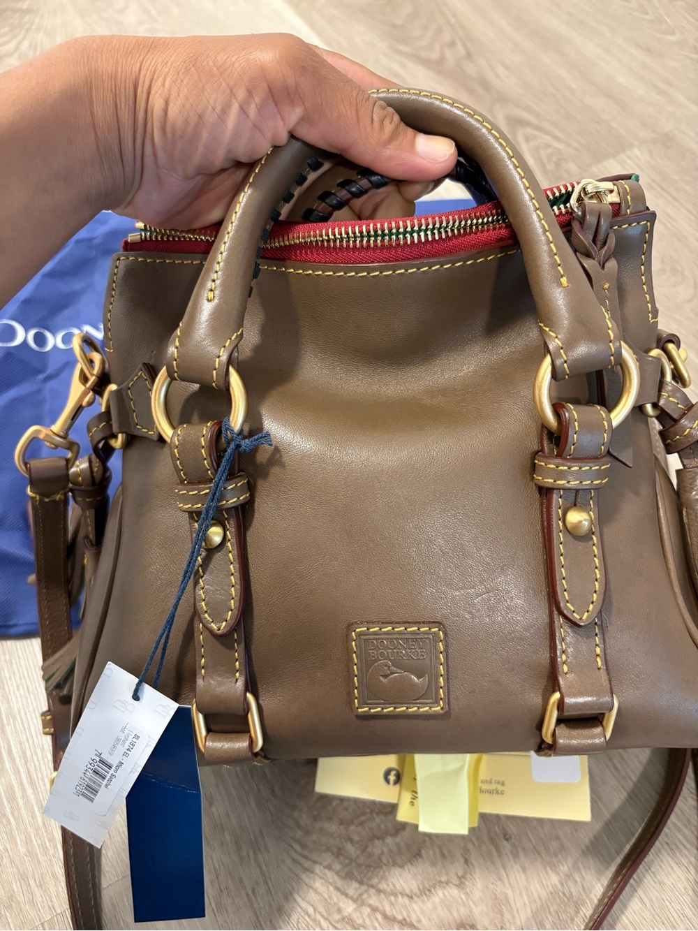Dooney & Bourke micro satchel Florentine - Picture 2 of 11